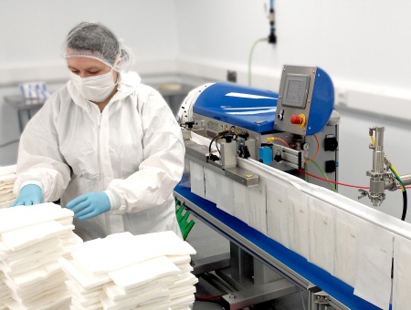 Cleanroom Contract Packing and Liquid Filling - Helapet Ltd.